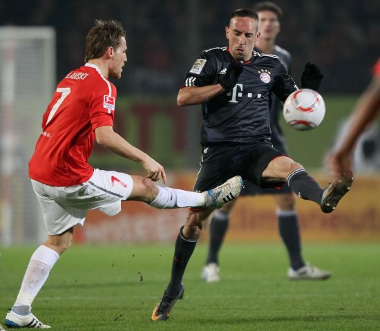 了三地之间 了三地之间