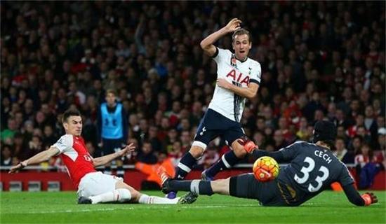 侯永永在中 侯永永在中